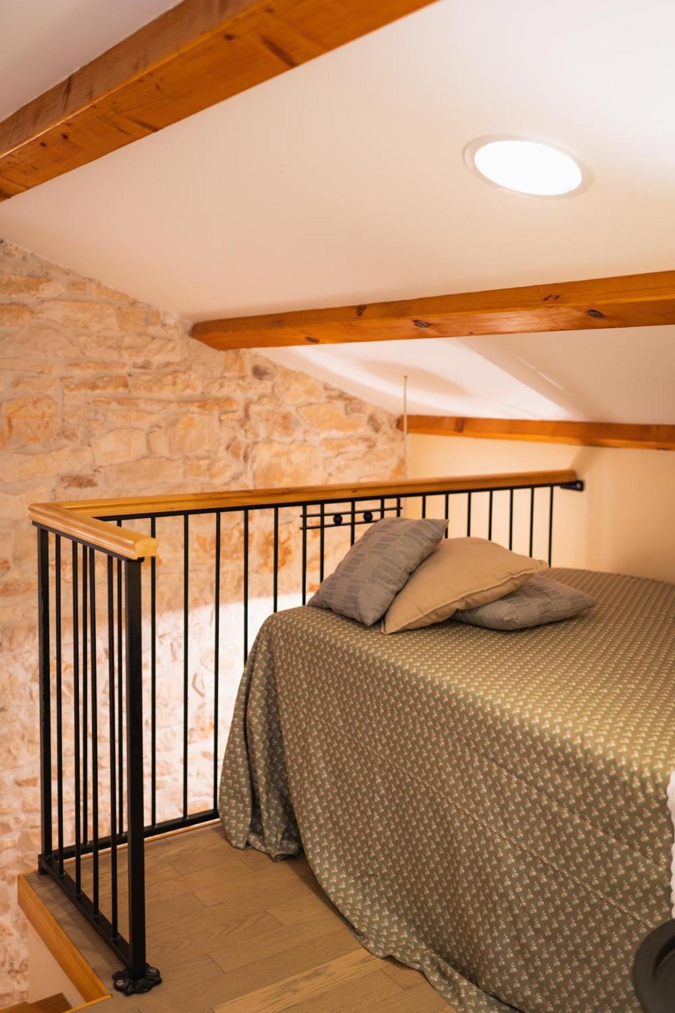 Apartment Lungomare プーラ エクステリア 写真