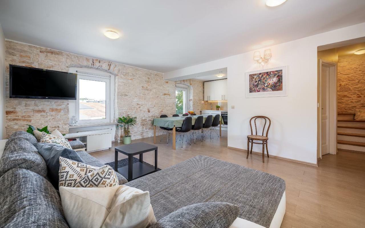 Apartment Lungomare プーラ エクステリア 写真
